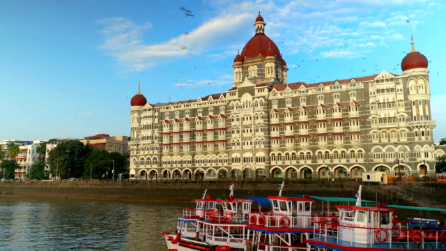 Embrace Extravagance: Mumbai’s Hotels That Pamper Every Guest